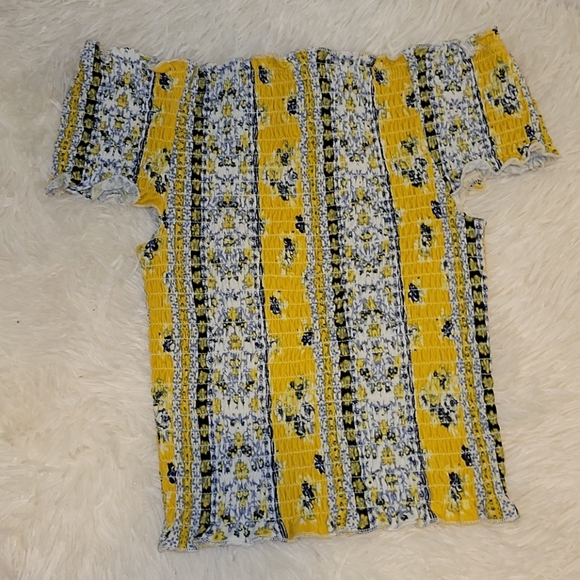 Crop Tops!💝 - Picture 4 of 4